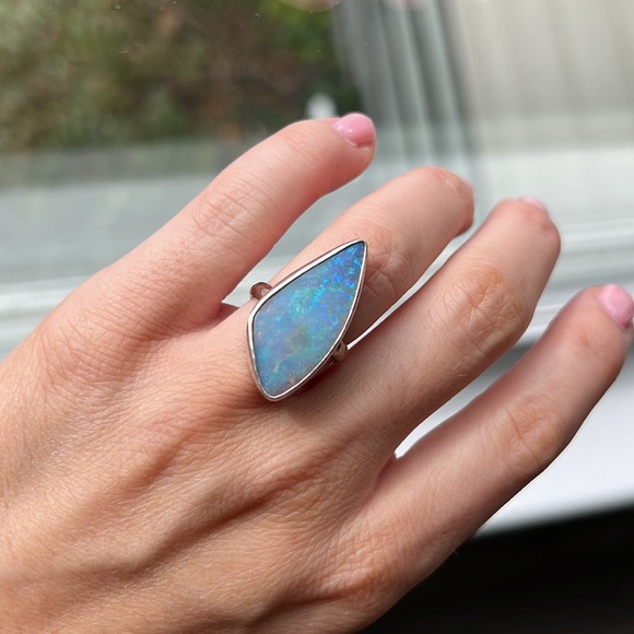 Custom Genuine Solid Opal Ring Size 6 Blue & Green Sterling Silver Hammered Band - Picture 3 of 10